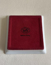 Load image into Gallery viewer, Hermes Paris Auth. Mini Trinket Case Porcelain Ashtray Ruby Color Interior w/Box
