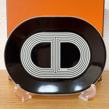 Load image into Gallery viewer, Hermes Paris Rallye 24 Oval Mini Plate 2 Pieces Black 15x12cm Porcelain w/Box
