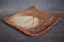 Load image into Gallery viewer, Bizen Ware By Ryuichi Kakurezaki Hidasuki Red Square Plate Pottery 30x26.5cm
