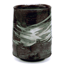 Load image into Gallery viewer, Japanese Pottery By Tsujimura Kai Iga Yaki Brushstrokes Yunomi Teacup D6.5xH9cm
