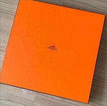 Load image into Gallery viewer, HERMES Paris Auth. Rallye 24 Tart Plate Platter 32cm Tableware White Black w/Box
