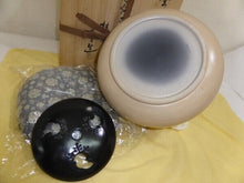 Load image into Gallery viewer, Japanese UNGE WARE By SOHAKU YORIGAMI Fire Container D25xH19cm With Lid &amp; Box
