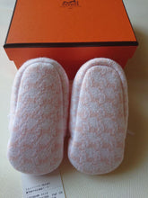 Load image into Gallery viewer, HERMES Paris Authentic Baby First Shoes 10cm Cotton Light Pink String Tie w/Box
