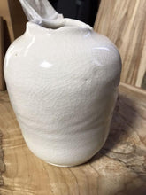 Load image into Gallery viewer, Japanese Artist KOIE RYOJI White Pot Jar Flower Vase Pottery D12 x H18cm w/Box
