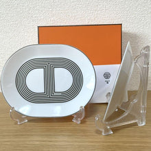 Load image into Gallery viewer, Hermes Paris Rallye 24 Oval Mini Plate 2 Pieces White 15x12cm Porcelain w/Box

