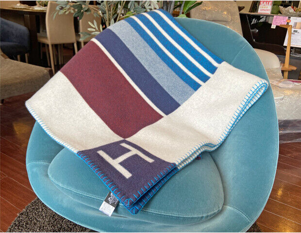 HERMES Paris Avalon Vibration Blanket Throw Wool Cashmere Ecru Indigo 140x175cm