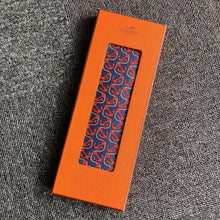Load image into Gallery viewer, Hermes Paris Auth. 100% Silk Tie Necktie Anchor Rope Print Navy Accessory w/Box
