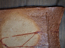 Load image into Gallery viewer, Bizen Ware By Ryuichi Kakurezaki Hidasuki Red Square Plate Pottery 30x26.5cm
