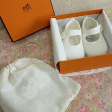 Load image into Gallery viewer, HERMES Paris Authentic Baby First Shoes 10cm Linen 100% Hemp White Snap w/Box
