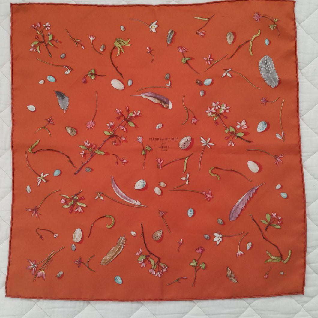 HERMES Paris Carre 45 Handkerchief Mini Scarf Silk 100% FLEURS et PLUMES Orange