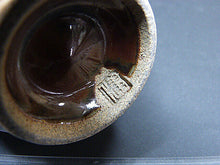 Load image into Gallery viewer, Japanese Pottery Artist TAKEO SUDO Ground Glaze Iron Picture Yunomi Teacup Box
