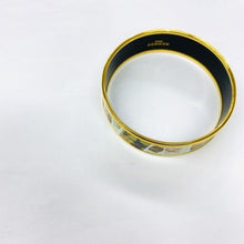 Load image into Gallery viewer, Hermes Paris Email Cloisonne Enamel Bangle Bracelet Stamp Pattern Green Gold
