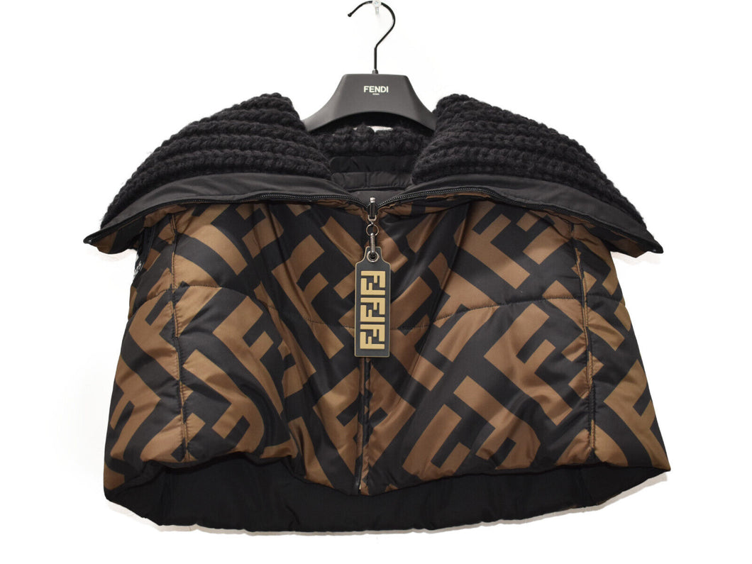 Fendi Zucca Logo Zip Up Poncho Short Cape Polyester Wool Ladies Size 40 Brown