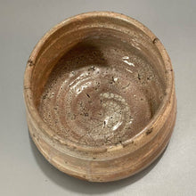 Load image into Gallery viewer, Japapanese Hagi Ware By 12th Sakata Deika Chawan Tea Bowl Antique Pottery w/Box
