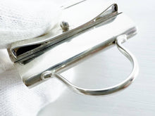 Load image into Gallery viewer, Hermes Paris Kelly Bag Pendant Top Pill Case Silver 925 38ｇ Vintage England

