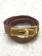 Load image into Gallery viewer, HERMES Paris Kelly de Bourtour Bracelet Bangle Brown Leather Gold Tone Toggle
