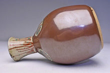 Load image into Gallery viewer, Japanese Mashiko Ware by Tomoo Hamada Persimmon Glaze Akae Flower Vase H15.3cm
