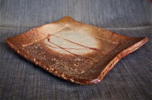 Load image into Gallery viewer, Bizen Ware By Ryuichi Kakurezaki Hidasuki Red Square Plate Pottery 30x26.5cm
