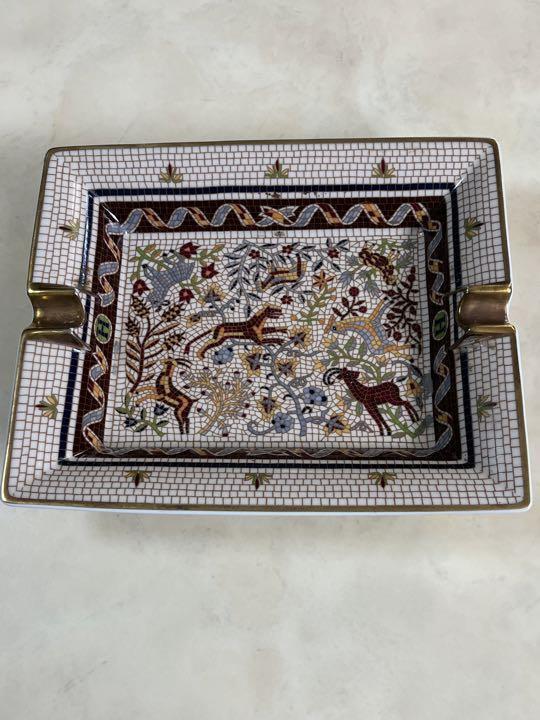 Hermes Paris Ashtray Cigar Tray Porcelain Animals Pattern Multicolor Interior