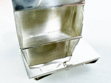 Load image into Gallery viewer, Hermes Paris Kelly Bag Pendant Top Pill Case Silver 925 38ｇ Vintage England

