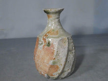Load image into Gallery viewer, Japanese Antique Pottery Tsujimura Kai Iga Yaki Tokkuri Sake Bottle D8.3xH13cm

