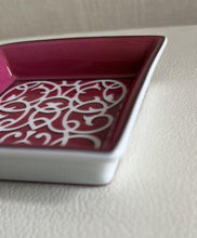 Load image into Gallery viewer, Hermes Paris Auth. Mini Trinket Case Porcelain Ashtray Ruby Color Interior w/Box
