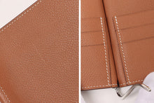 Load image into Gallery viewer, Hermes Paris Poker Money Clip Money Holder Bifold Leather Men`s Wallet Accessory
