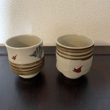Load image into Gallery viewer, Japanese Mashiko Ware Pair Teacup by Tomoo Hamada Persimmon Glaze Red Picture
